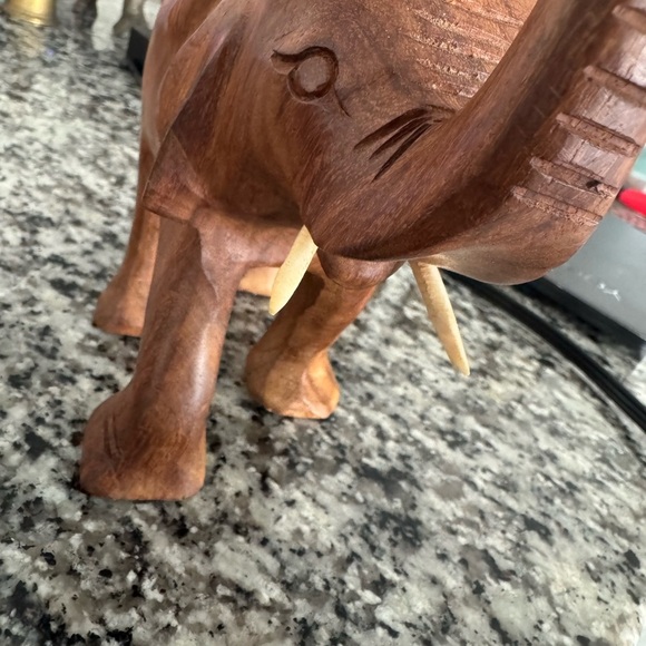 Vintage wooden elephant - Picture 3 of 4